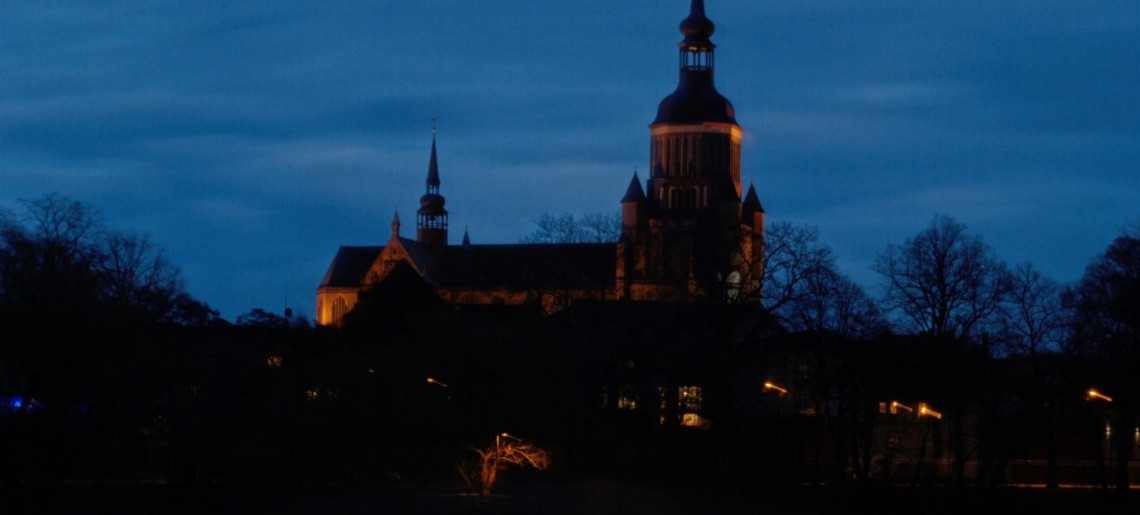 St.-Marien-Kirche bei Dämmerung